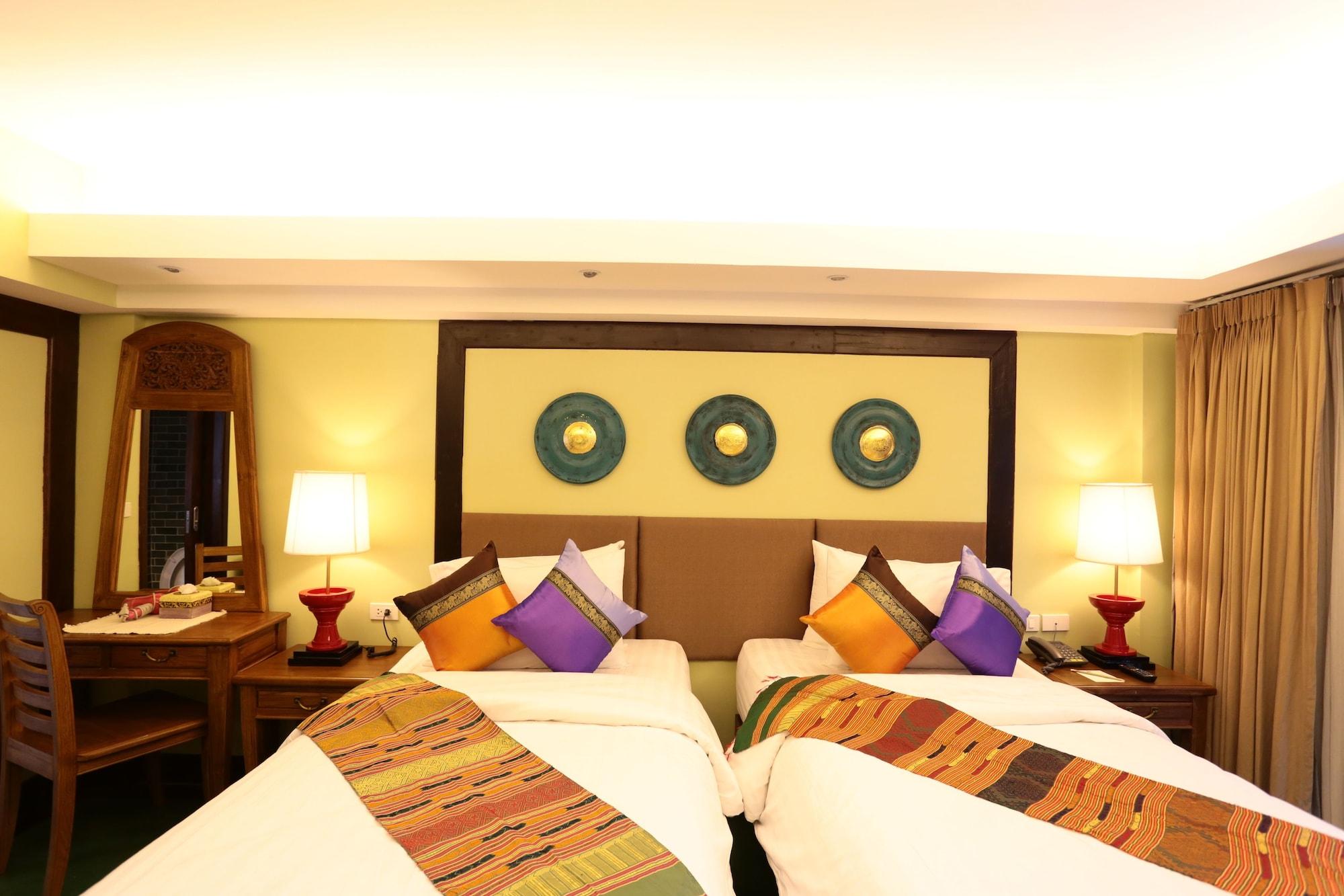 Viang Thapae Resort Chiang Mai Exteriör bild