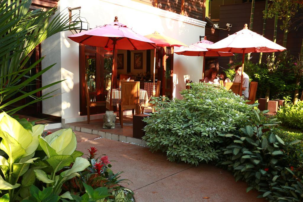 Viang Thapae Resort Chiang Mai Exteriör bild